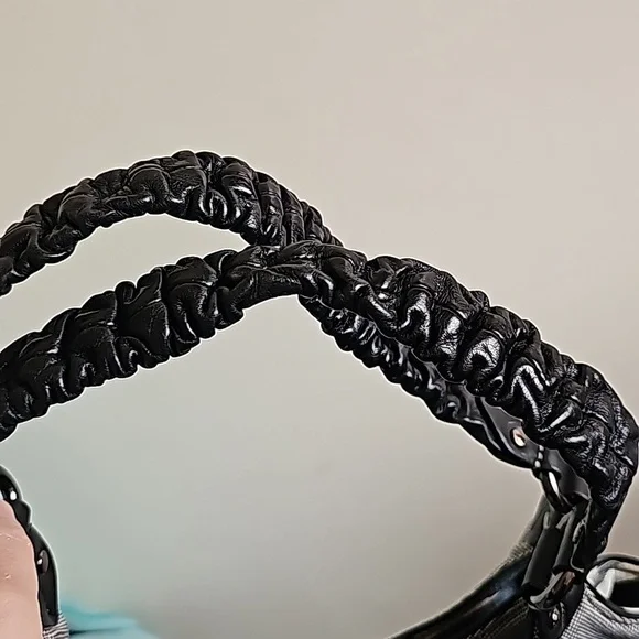 BURBERRY HOBO BAG - Picture 4 of 12